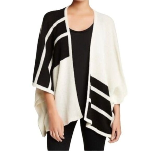 Brochu Walker Womens Black & White Open Front Poncho Style Sweater OS Alpaca Ble - Picture 4 of 6